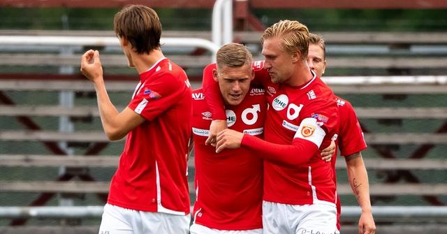 攻防两端的 攻防两端的