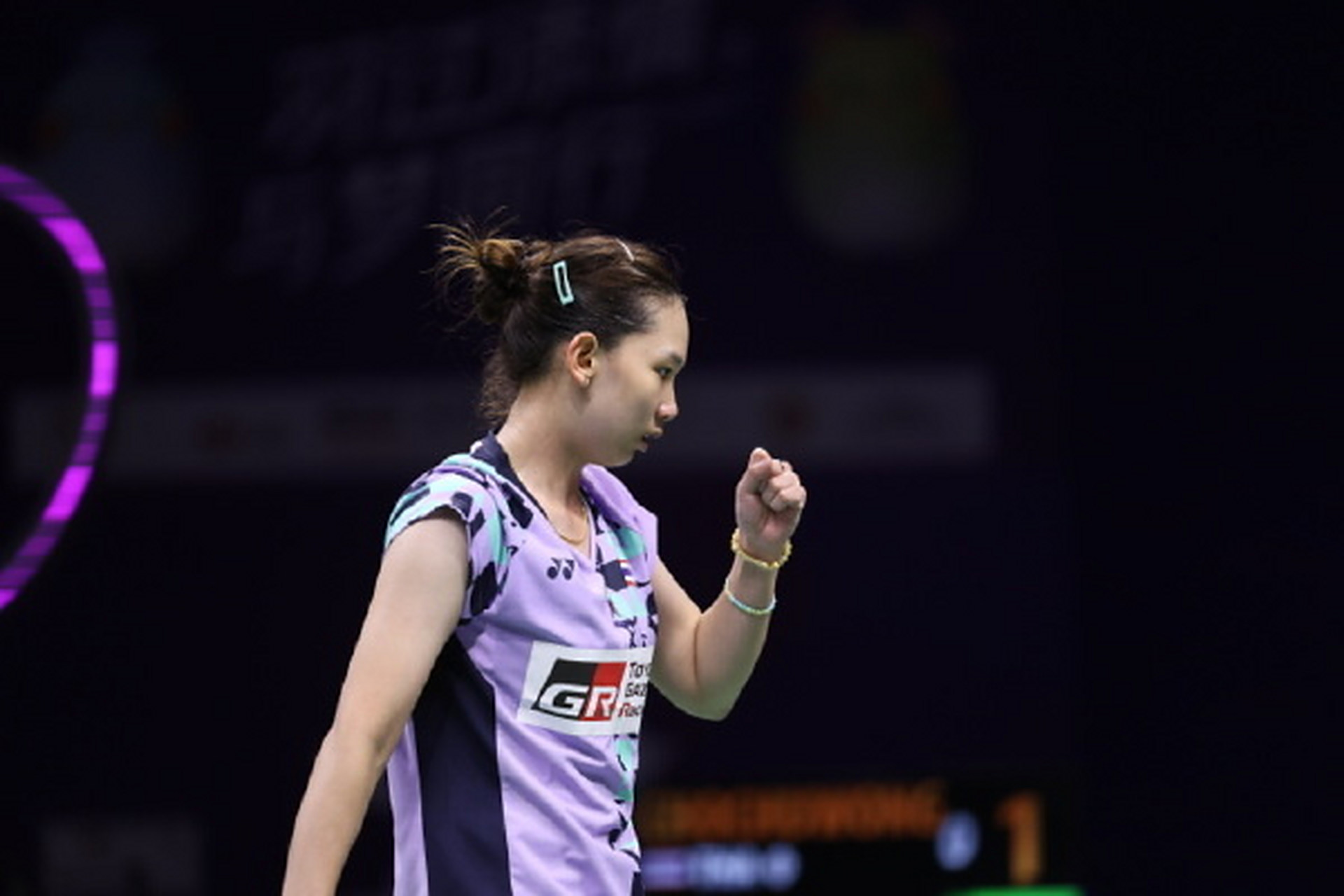 尤其在20 尤其在20