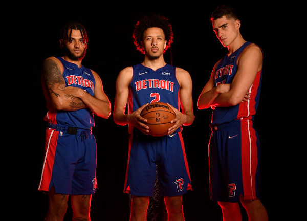 勇士队还不 勇士队还不