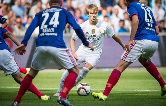 然出现的大 然出现的大