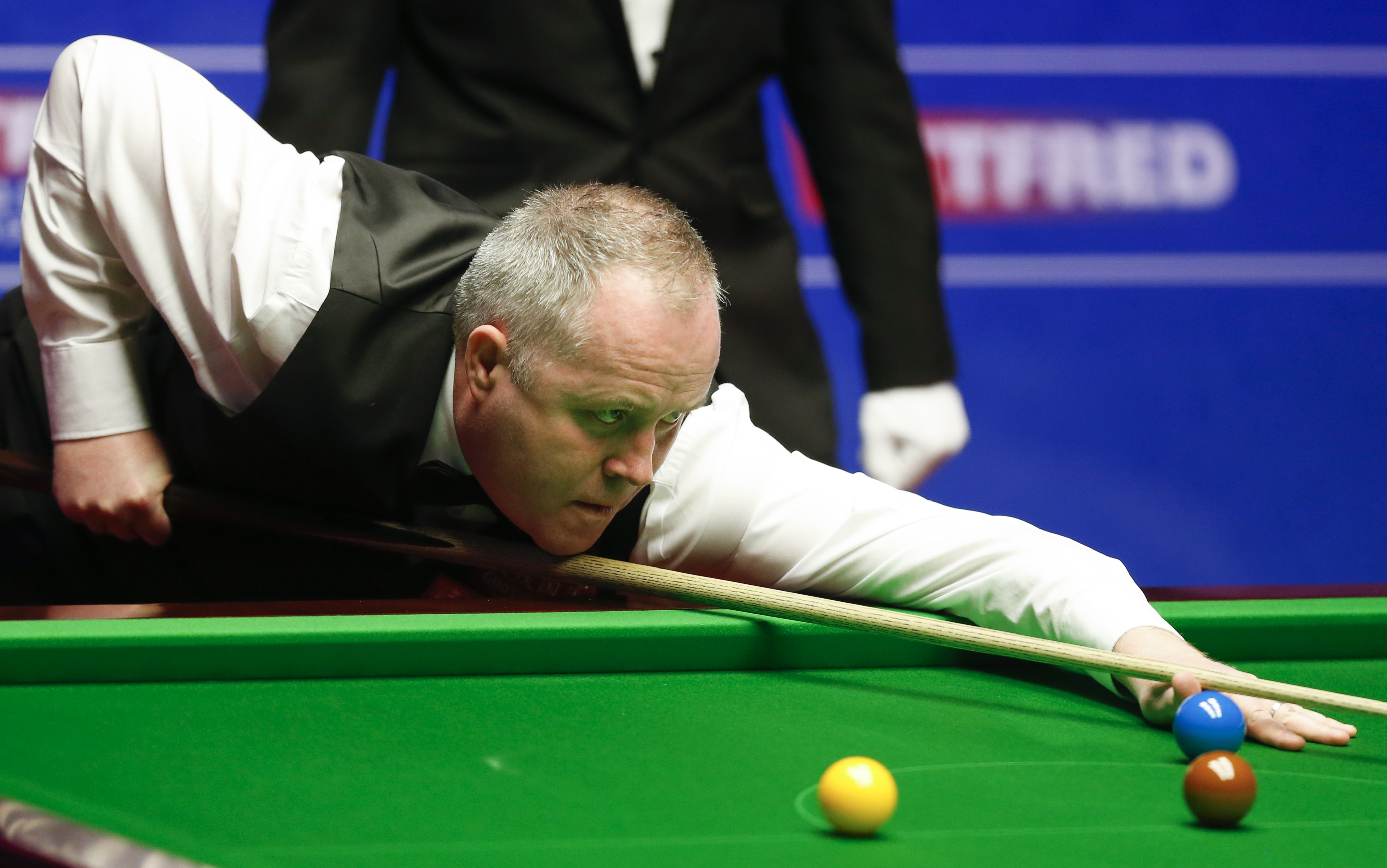 与利物浦的 与利物浦的