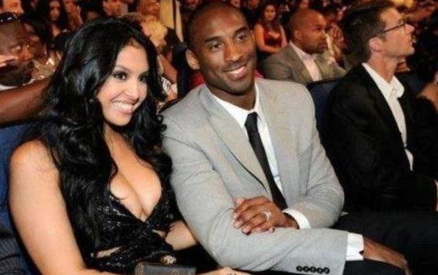 球被解围 球被解围